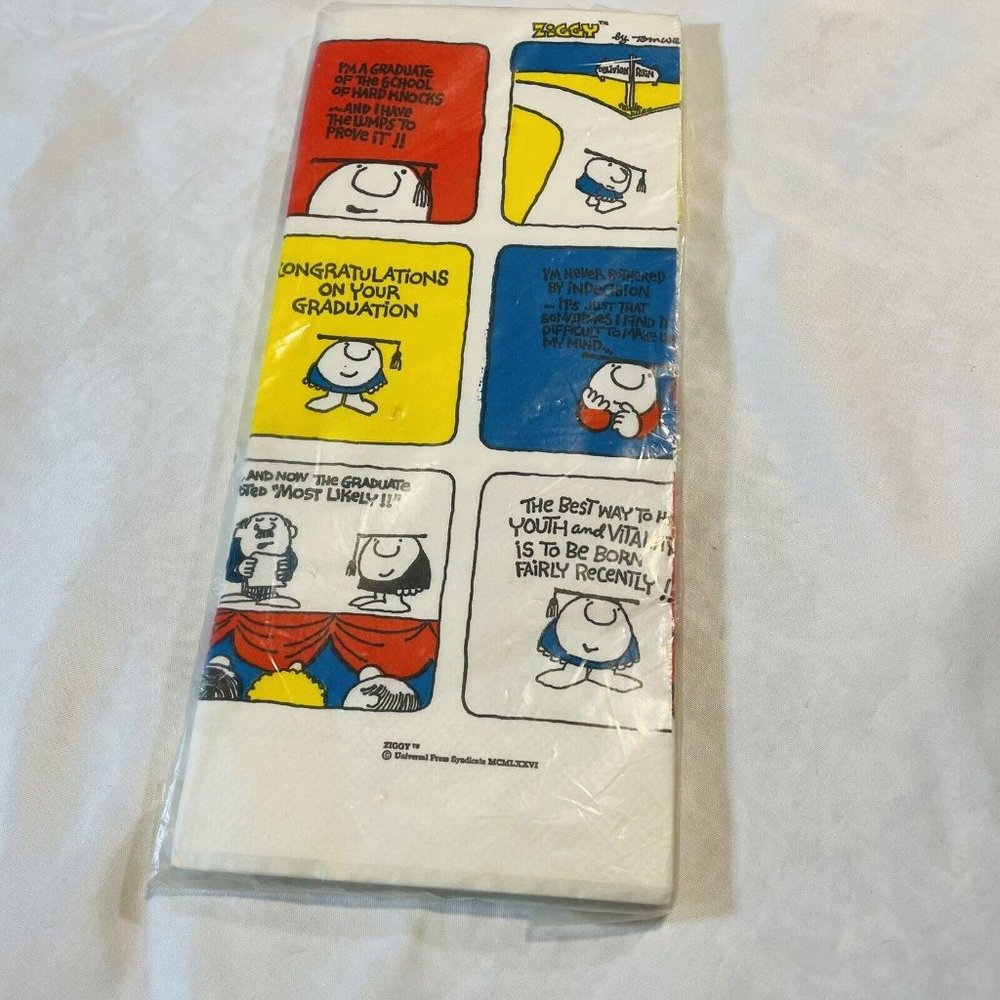 Ziggy Graduation Vintage American Greetings Paper 96” Tablecloth 1976 Universal
